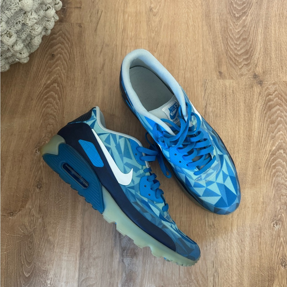 Nike Men's Blue Air Max Sneakers - Picture 2 of 5
